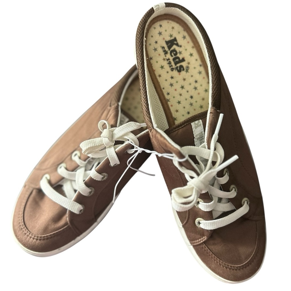 Keds Brown and white low cut canvas lace up shoes, size 10
